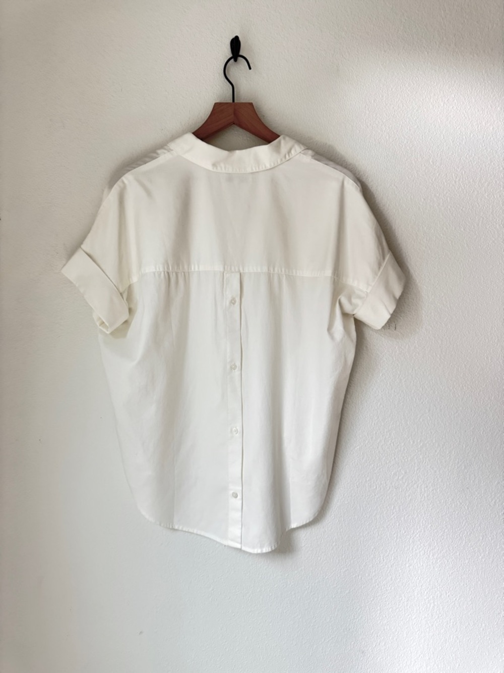 Madewell Courier Button-Back Blouse in pure white - small - like new